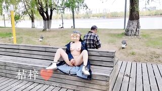 【麻花免费视频】巨乳幼师户外多场景露出自慰