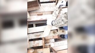 【麻花免费视频】【勾引大爷野战】全程对白真实刺激，谁说大爷不举的，舔逼老当益壮，鸡巴当当硬