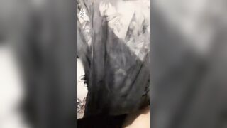 【麻花免费视频】极品美少女夜晚驾车户外车震！下车引擎盖上操