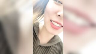 【麻花免费视频】美女厂妹上班偷偷直播，刷礼物就给你看逼