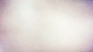 【麻花免费视频】熟女人妻偷情被偷拍，被问到“有你老公操的舒服吗？”