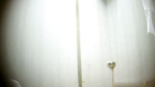 【麻花免费视频】【厕拍精品】商场厕拍，身材很棒的妹子，可惜小逼很黑