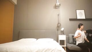 【麻花免费视频】【大叔探花】蜂腰翘臀清纯169cm小姐姐被大叔暴力打桩