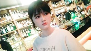 【麻花免费视频】极品高二学妹假期兼职平面模特，为了满足物质需求接受啪啪，真的是赚到了