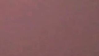 【麻花免费视频】禽兽色魔家教趁小美眉独自在家时下药迷奸猥亵刚满16岁的少女小萝莉