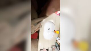 【麻花免费视频】大姨子穿旗袍主动勾引我，操她骚穴吴涛内射