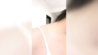 【麻花免费视频】清纯眼镜反差学妹流出系列，白亮肆意，高潮连连