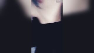 太牛X了99年女主播网吧勾引楞青小伙在大厅拔下裤子就吹受不了拉到厕所激情啪啪