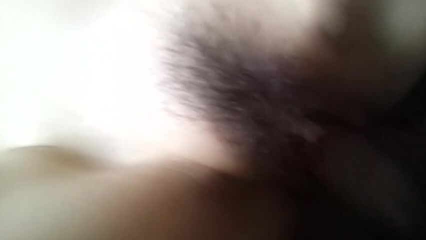 白 天 在 家 啪 啪 小 女 友   她 害 羞 遮 住 臉 不 讓 拍   插 了 兩 下 就 開 始 呻 吟 了   車 燈 不 錯 很 閃 亮