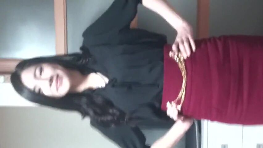 纯情少妇不穿内裤深情勾引只能用大JB制服他