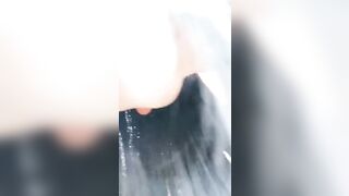 紅 衣 少 婦 駕 車 戶 外 野 外 草 地 和 炮 友 啪 啪   脫 掉 衣 服 地 上 後 入