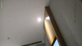 雀兒滿天飛逛高端桑拿會所挑了個心儀的小姐姐帶回酒店啪啪 國語對白 原版高清