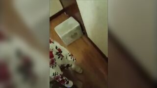 粉嫩少女被强上内射不反抗反而很享受