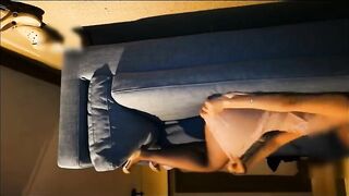 黑短裤性感黑丝美腿高跟鞋标准职业女性躺在沙发上被炮友乱摸挑逗扒光饥渴啪啪啪换上蕾丝薄纱睡衣继续干太过瘾.