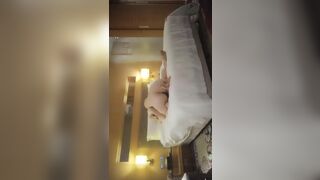 探花郎约了个背带裤丰满少女啪啪 口交上位骑乘大力猛操搞了两炮 很是诱惑喜欢不要错过