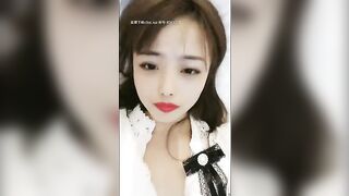 春药大师【晓可耐】风骚少妇点评各种神油、伟哥、玛卡、催情药，亲自试吃后受不了，叫个美团外卖，自慰勾搭，无套插入，看来春药效果不错