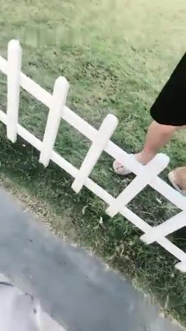 样子有点混血的《性感诱惑女王》下午路边绿化带搭讪个帅哥到酒店开房啪啪啪口爆吞精