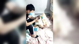 颜值不错贫乳萌妹子第四部 玩SM绳子捆绑打屁股道具插BB不要错过