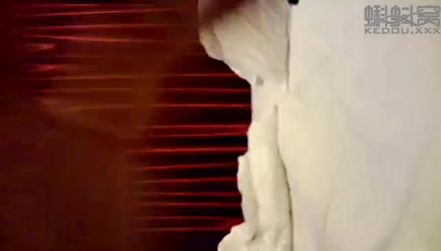 有钱的短发少妇··趁老公不在偷约小情人酒店啪啪,翘着屁股说；来吧,使劲干我,没有我的