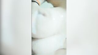 【麻花免费视频】最新网传极品Z杯爆乳胸模『悠悠』空前大尺度私拍流出 爆乳乱颤 超爆巨乳 玩浪穴SM自慰喷水 高清完整版