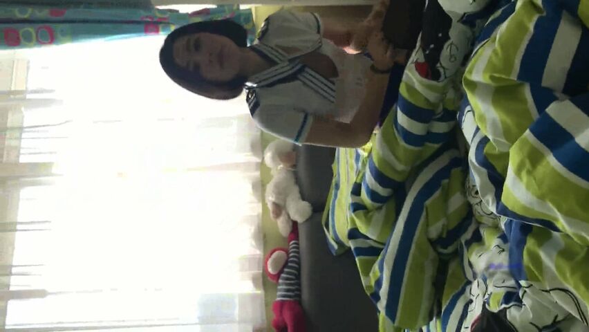 五官精致漂亮的气质性感大美女和男友居家性爱自拍分手后被渣男爆出,美乳翘臀大长腿堪称极品!