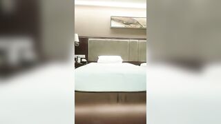 《91沈先生》大哥招嫖小卡片给他找来两个妹子玩双飞哈哈每天吃几个生蚝的沈先生就是厉害