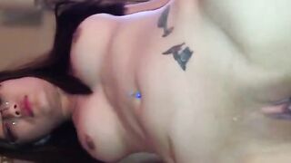 【麻花免费视频】大学知性女教授 做爱也戴眼镜 太有味道了连续射了两次 仁者见仁智者见智，发给喜欢这类型的狼友