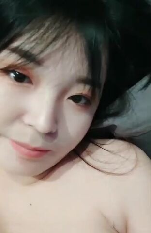 丰满身材大你奶妹子双人啪啪 深喉口交性感大屁股上下套弄非常诱人 很是诱惑喜欢不要