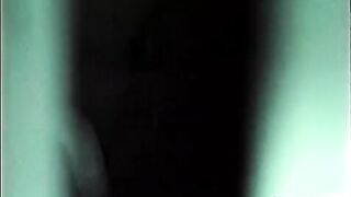 盗摄各种妹子在家寂寞难耐手淫珍贵片段第一部