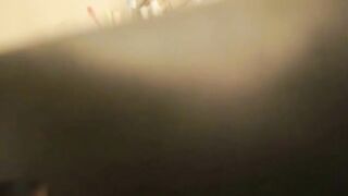 【迷 奸】迷药用过量了把美眉放在浴缸里肆意玩