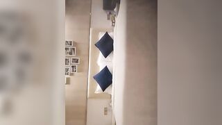 小瑜寻欢记约了个丰满身材坦克妹子，按头插嘴上位骑坐抽插翘屁股后入，呻吟娇喘非常诱人