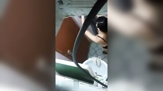 气窗TP美眉洗香香