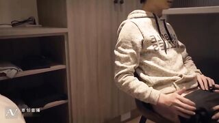 91原创国产AV剧情兄妹乱伦2淫荡骚货妹妹诱惑看片哥哥国语中文字幕1080P高清版